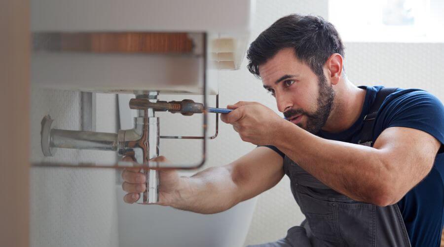 Local tankless water heater installation in Linn Creek, MO
